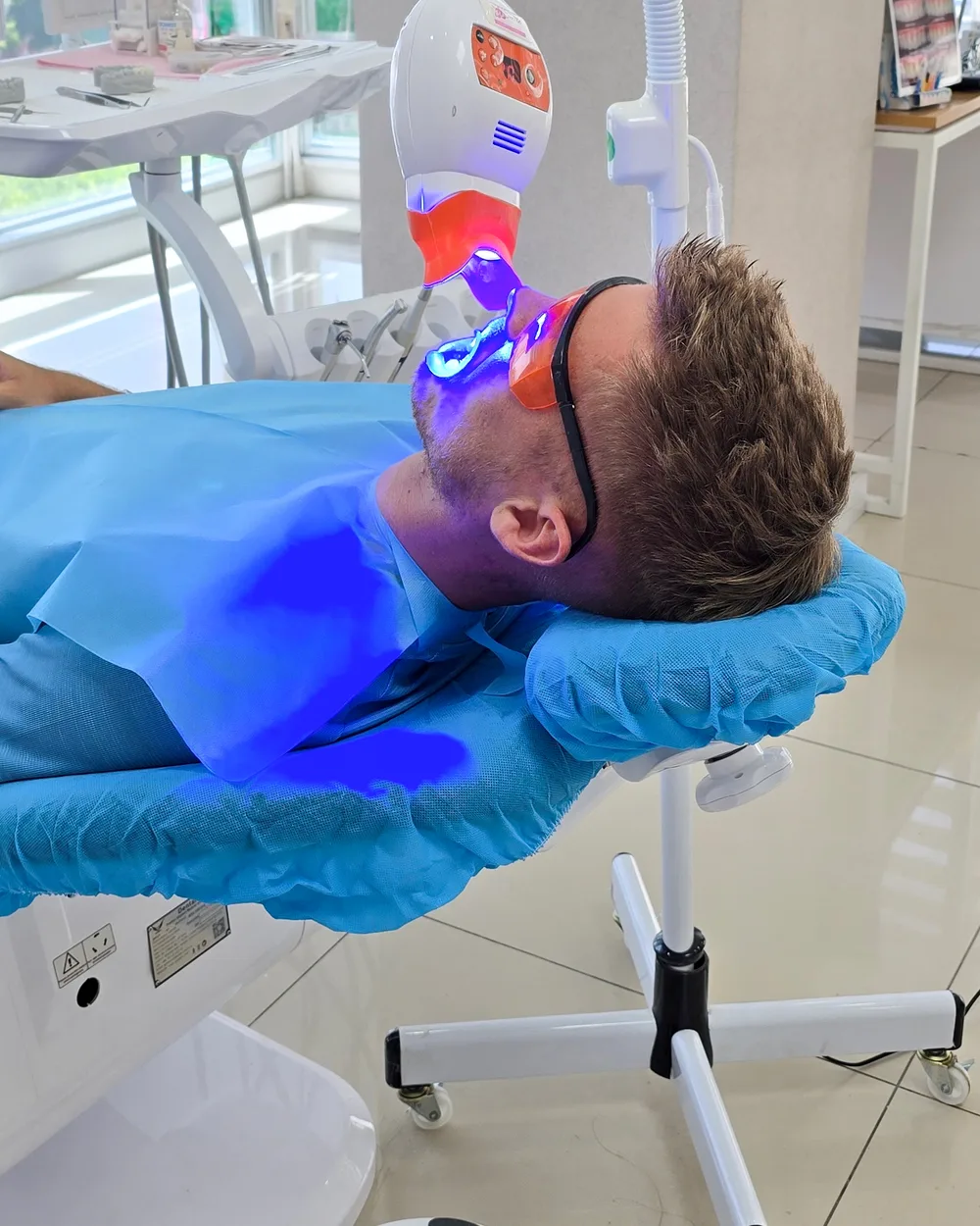GBT (Guided Biofilm Therapy)
